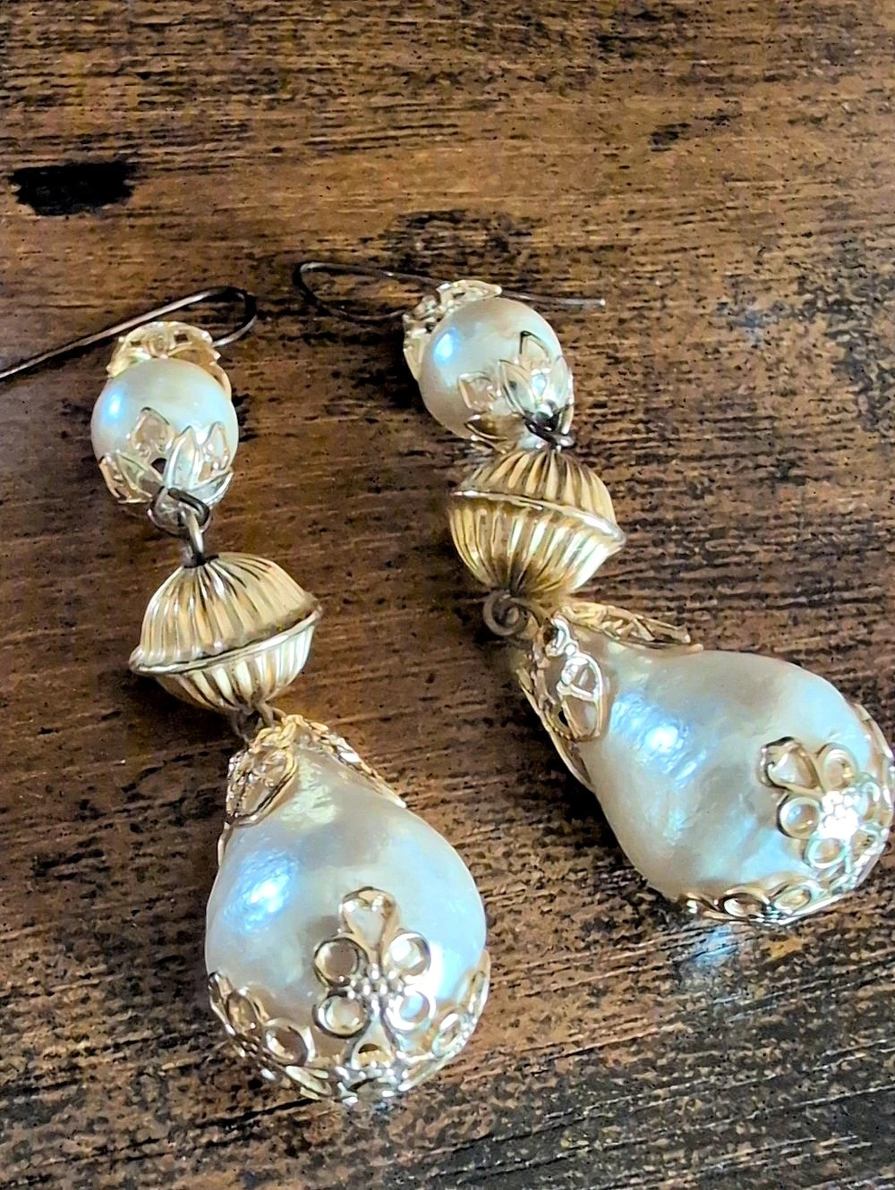 Vintage Pearl Drop Earrings Gold Tone